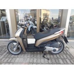 Piaggio Carnaby 300 2010